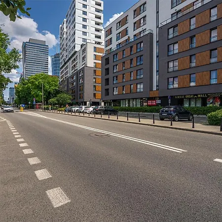 Apartment 8th Floor Downtown N2 - Parking, View, Balcony - By Rentujemy Warschau