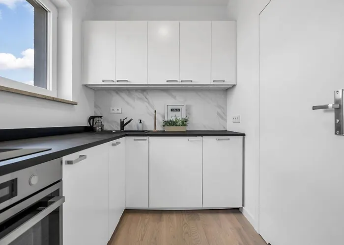 8th Floor Downtown N2 - Parking, View, Balcony - By Rentujemy Lejlighed *