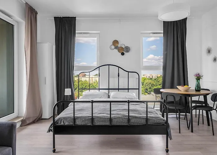 8th Floor Downtown N2 - Parking, View, Balcony - By Rentujemy