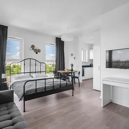 8th Floor Downtown N2 - Parking, View, Balcony - By Rentujemy Apartment *